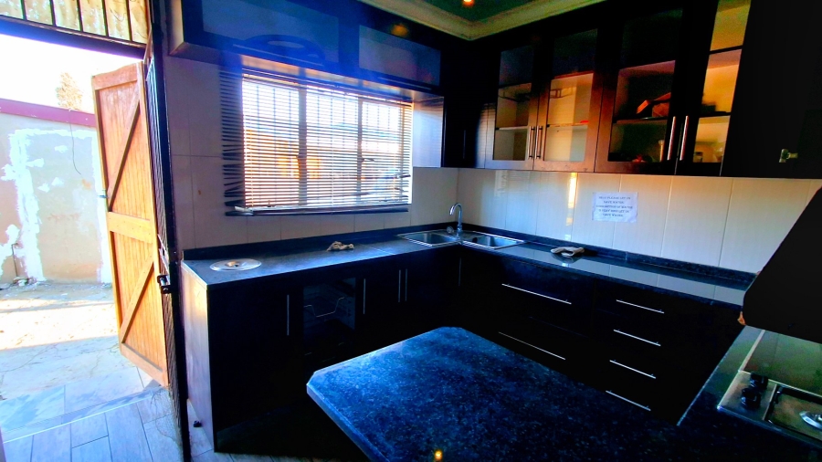 5 Bedroom Property for Sale in Sasolburg Ext 1 Free State